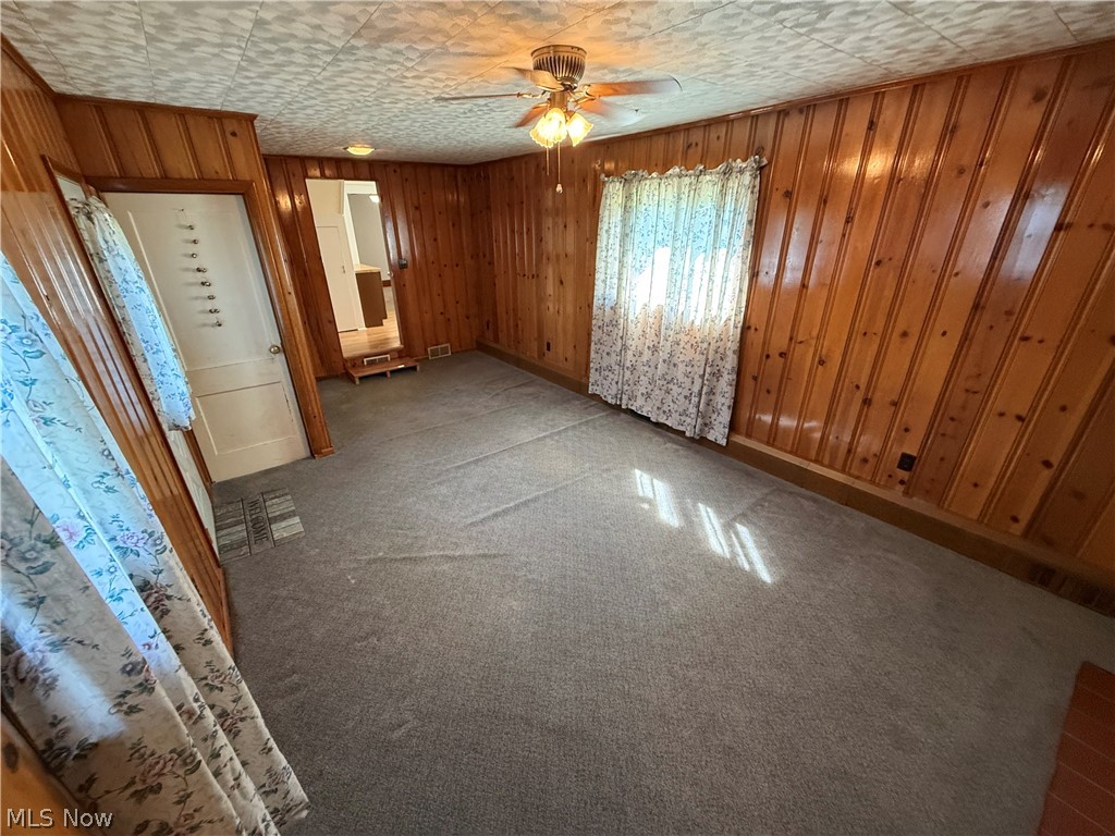 141 Warren Lane Steubenville OH 43953
