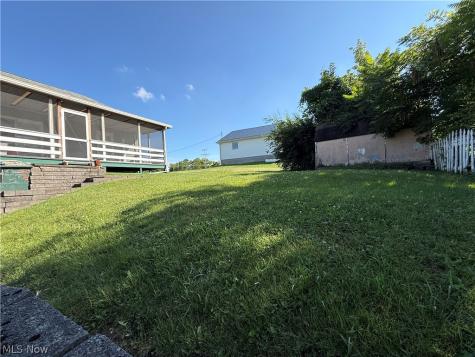 141 Warren Lane Steubenville OH 43953