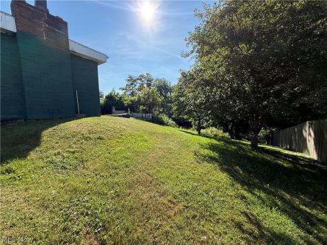 141 Warren Lane Steubenville OH 43953