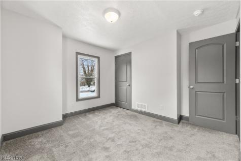 840 E Buchtel Avenue Akron OH 44305