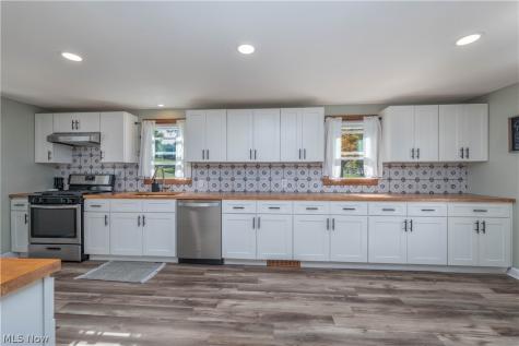 4074 Harbrook Street SW Navarre OH 44662
