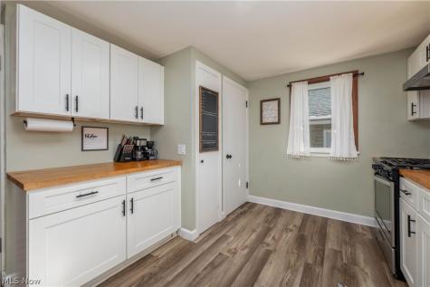 4074 Harbrook Street SW Navarre OH 44662