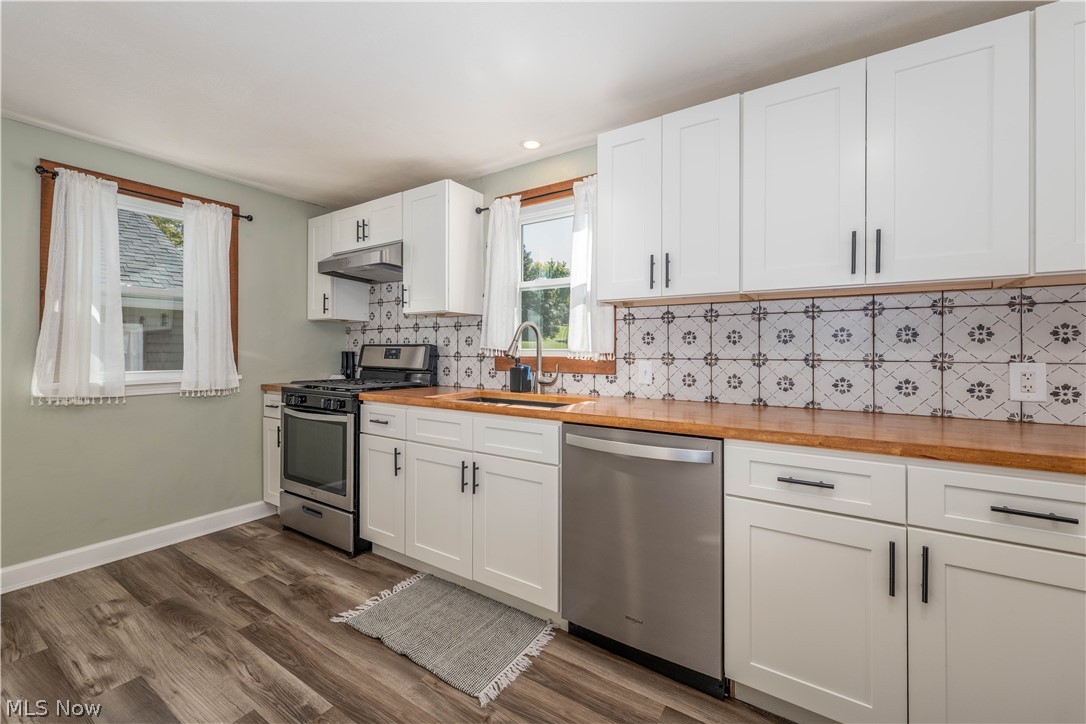 4074 Harbrook Street SW Navarre OH 44662