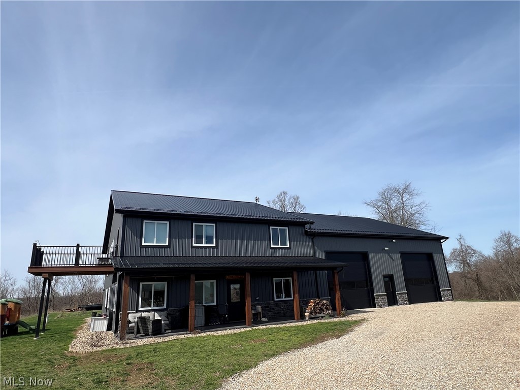 85444 Sproull Road Uhrichsville OH 44683