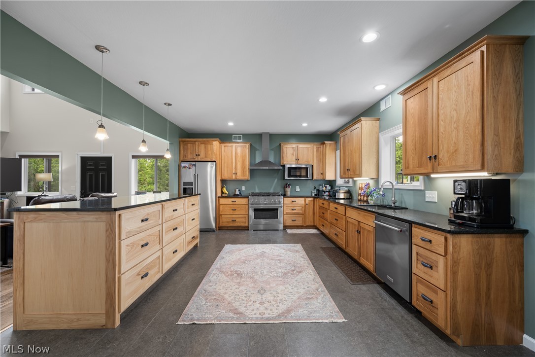 85444 Sproull Road Uhrichsville OH 44683