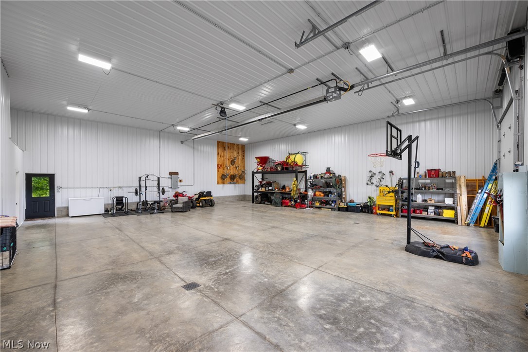 85444 Sproull Road Uhrichsville OH 44683