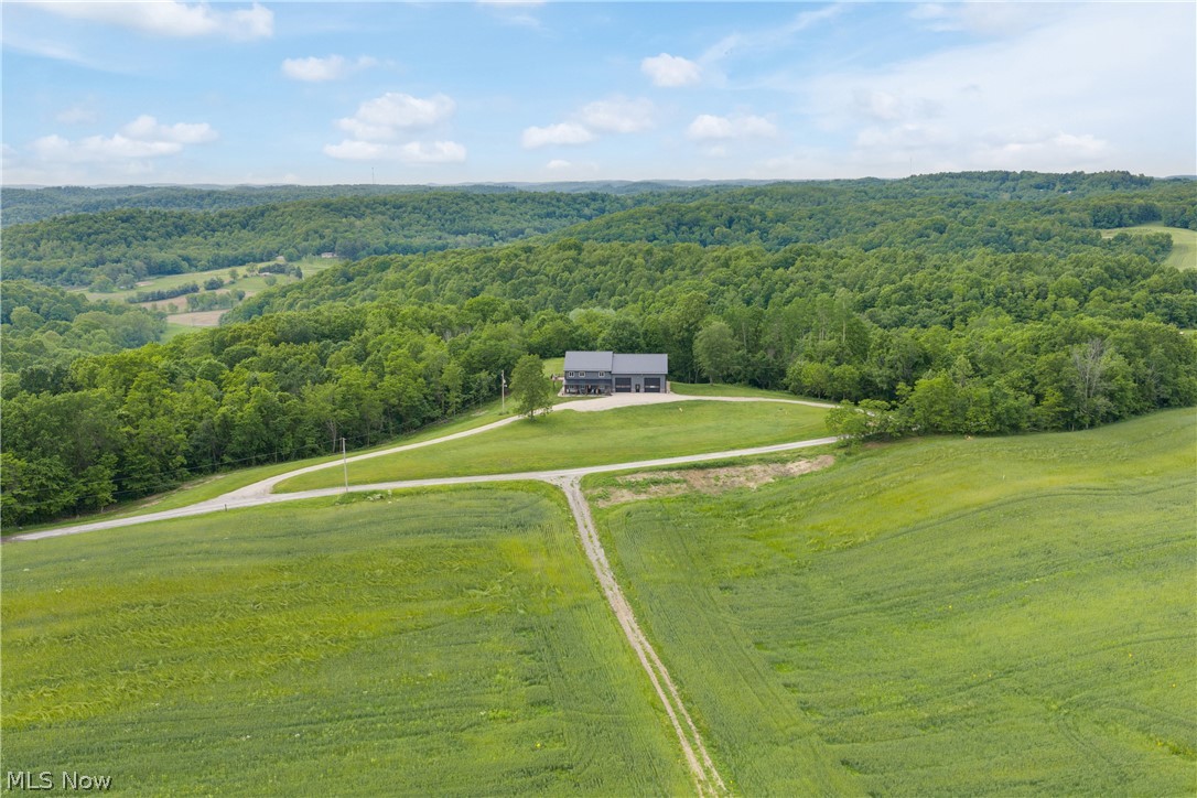 85444 Sproull Road Uhrichsville OH 44683