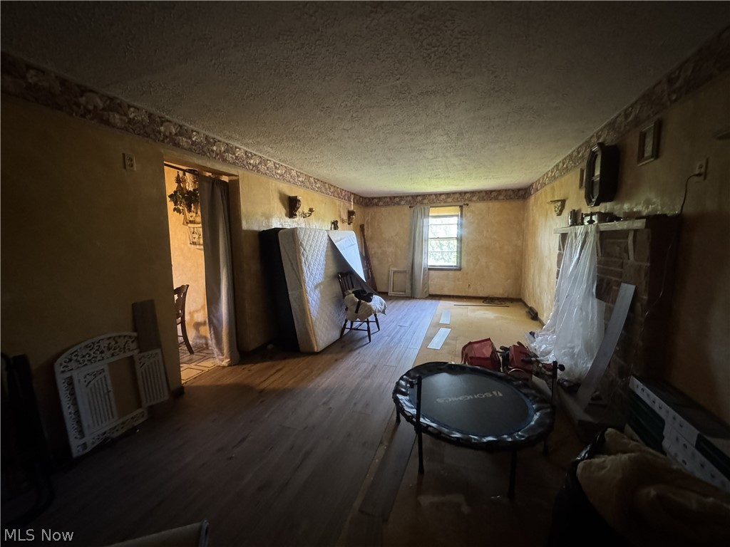 5724 Arrel Road Lowellville OH 44436
