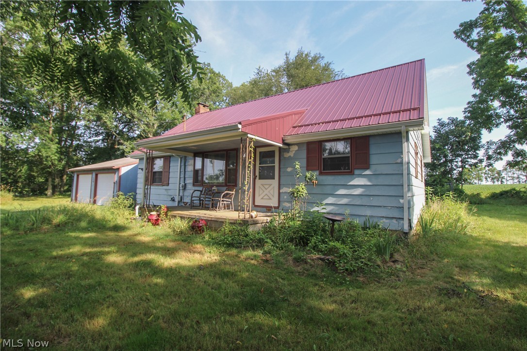 5724 Arrel Road Lowellville OH 44436