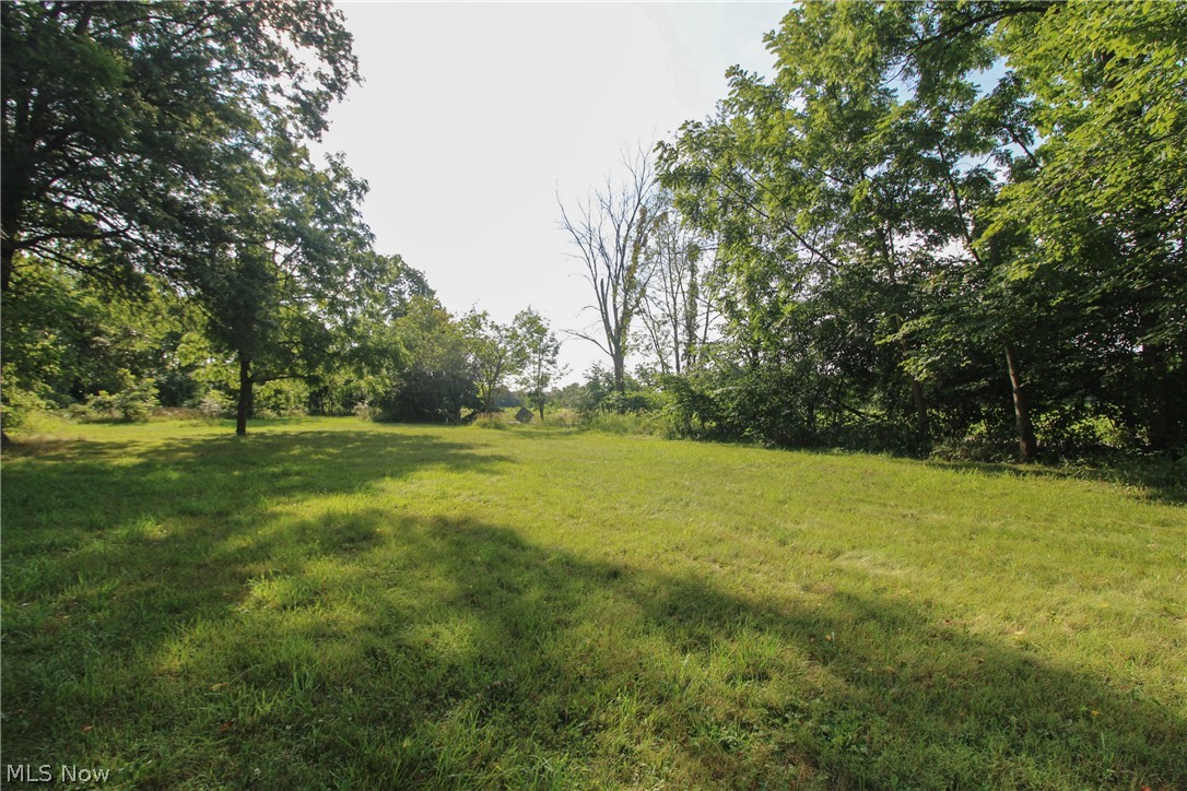 5724 Arrel Road Lowellville OH 44436