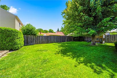 34212 Roberts Road Eastlake OH 44095