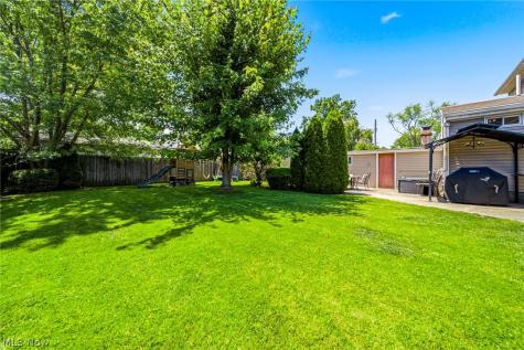 34212 Roberts Road Eastlake OH 44095