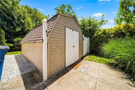 34212 Roberts Road Eastlake OH 44095