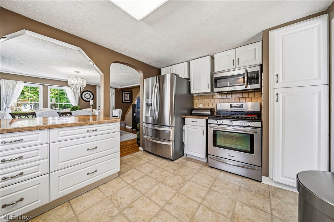 34212 Roberts Road Eastlake OH 44095