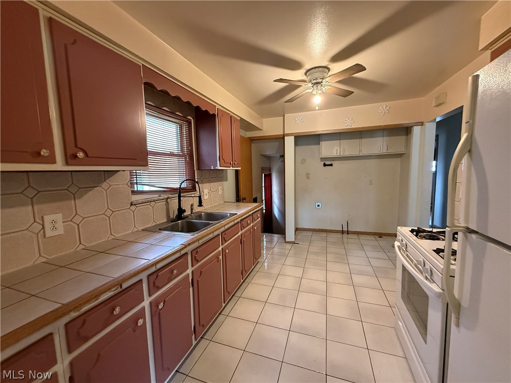 3126 Parklane Drive Parma OH 44134