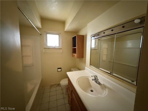 3126 Parklane Drive Parma OH 44134