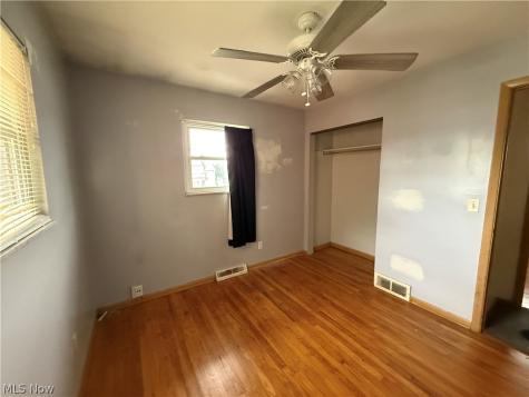 3126 Parklane Drive Parma OH 44134