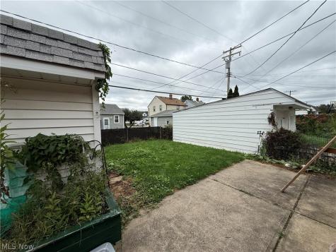 3126 Parklane Drive Parma OH 44134