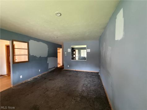 3126 Parklane Drive Parma OH 44134