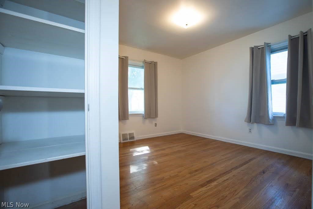 17706 Glenshire Avenue Cleveland OH 44135