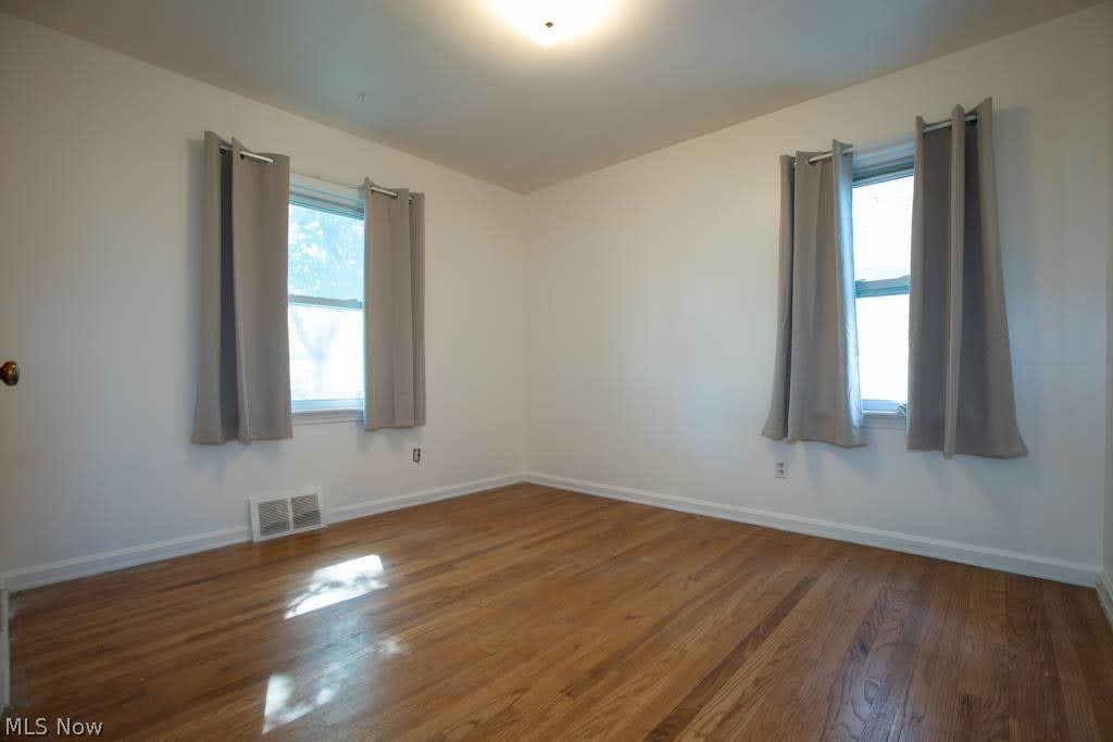 17706 Glenshire Avenue Cleveland OH 44135