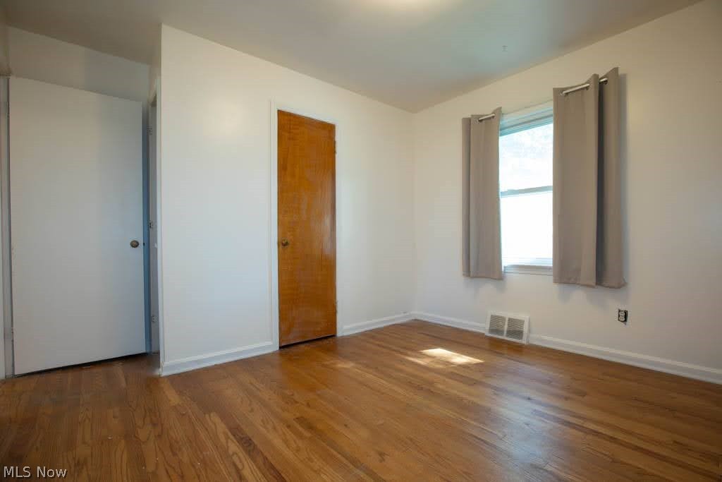 17706 Glenshire Avenue Cleveland OH 44135