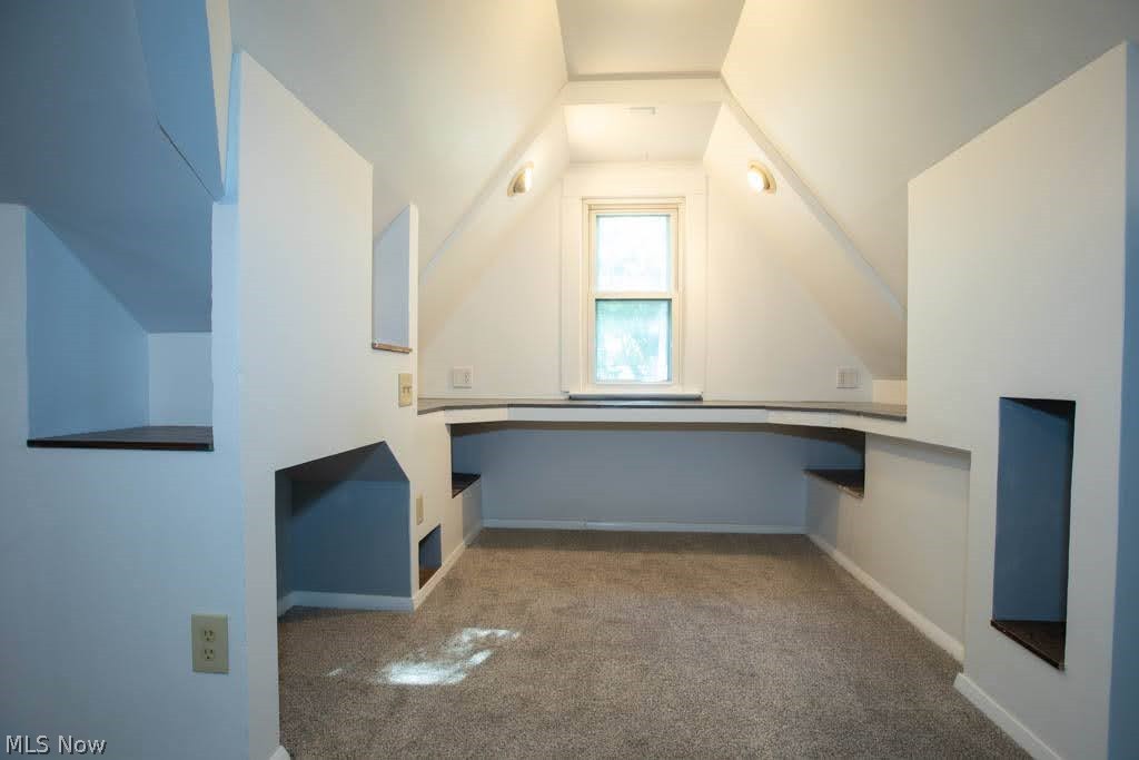 17706 Glenshire Avenue Cleveland OH 44135