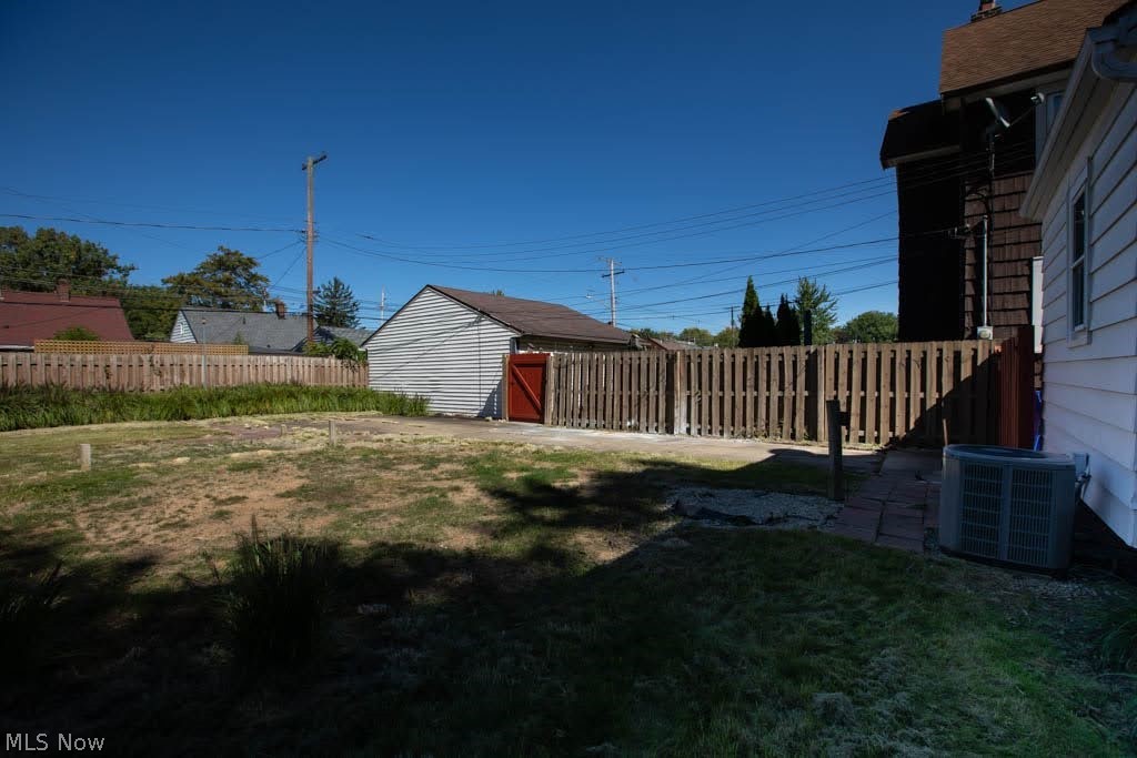17706 Glenshire Avenue Cleveland OH 44135