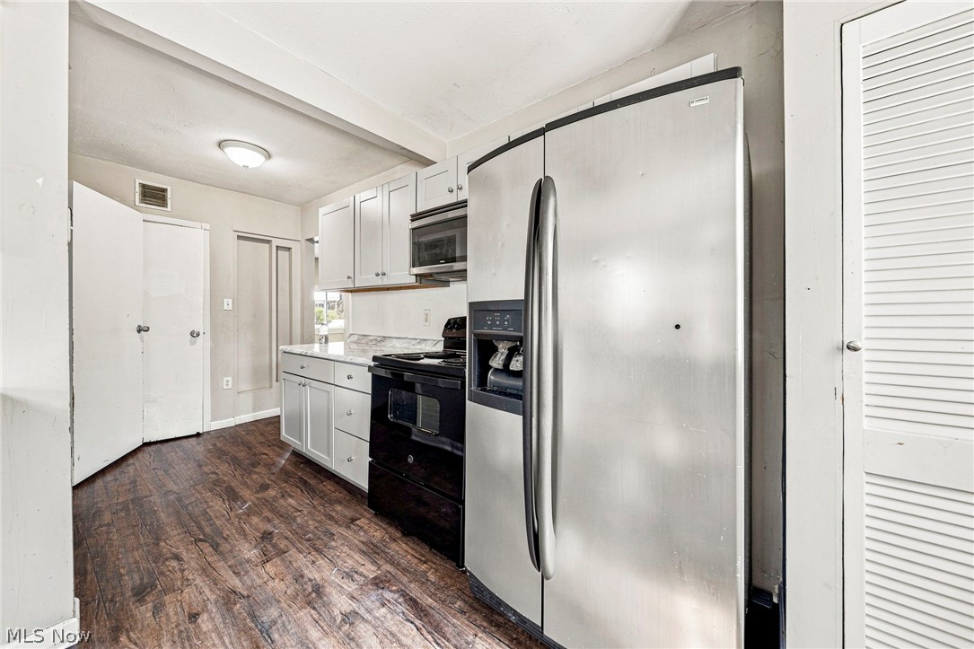 232 Plymouth Drive Eastlake OH 44095