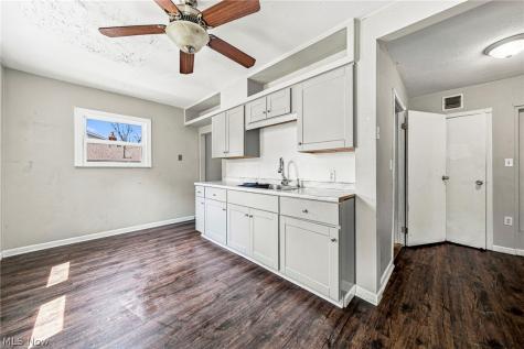 232 Plymouth Drive Eastlake OH 44095
