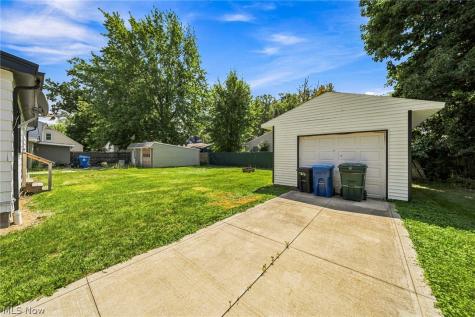 232 Plymouth Drive Eastlake OH 44095