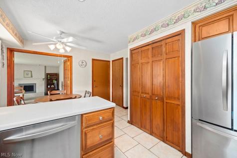 4617 Tiedeman Road Brooklyn OH 44144