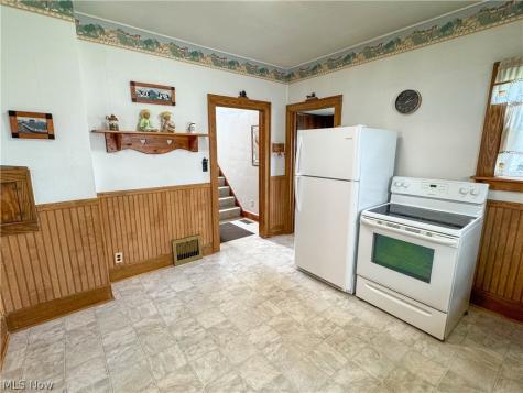 122 N Bon Air Avenue Youngstown OH 44509
