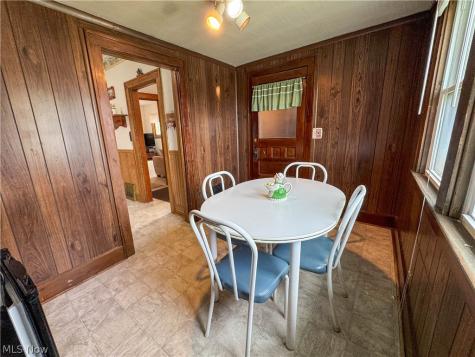 122 N Bon Air Avenue Youngstown OH 44509