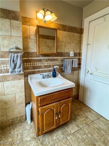 122 N Bon Air Avenue Youngstown OH 44509