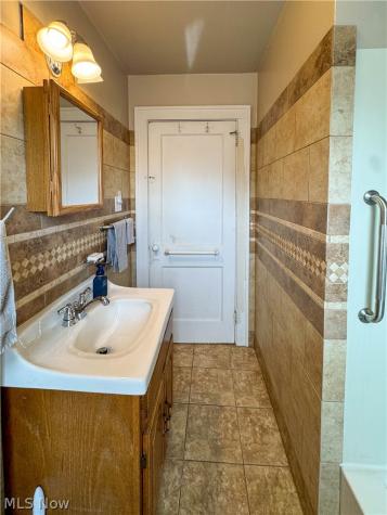 122 N Bon Air Avenue Youngstown OH 44509