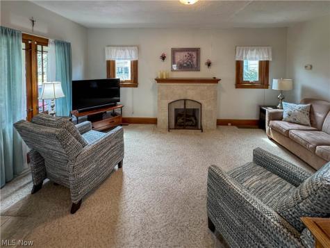 122 N Bon Air Avenue Youngstown OH 44509