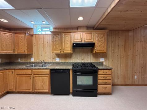 4219 Belleau Woods Circle Uniontown OH 44685