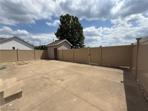 4219 Belleau Woods Circle Uniontown OH 44685