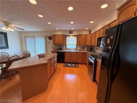 4219 Belleau Woods Circle Uniontown OH 44685