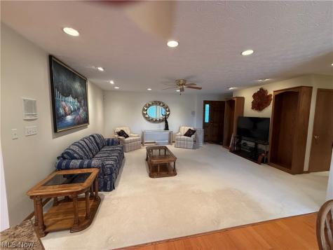 4219 Belleau Woods Circle Uniontown OH 44685