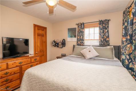 2826 Fletcher Avenue NE Canton OH 44705