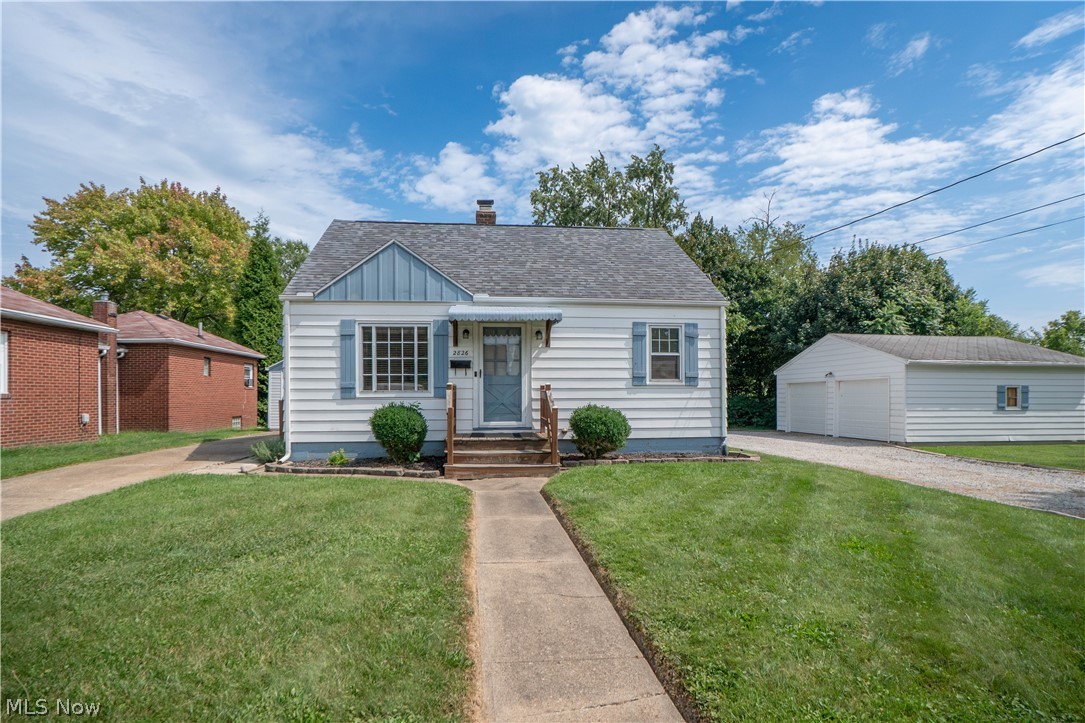 2826 Fletcher Avenue NE Canton OH 44705
