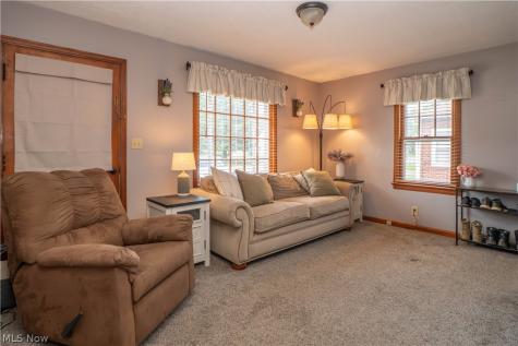2826 Fletcher Avenue NE Canton OH 44705