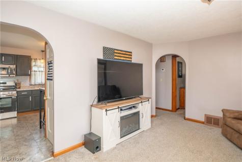 2826 Fletcher Avenue NE Canton OH 44705