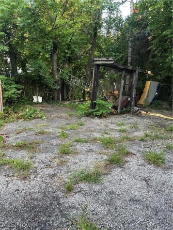 2184 E 82nd Street Cleveland OH 44103