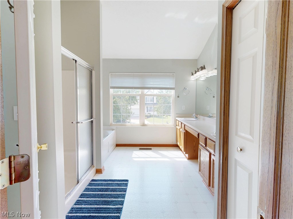 2597 Stonecreek Drive Copley OH 44320