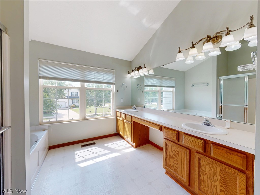2597 Stonecreek Drive Copley OH 44320