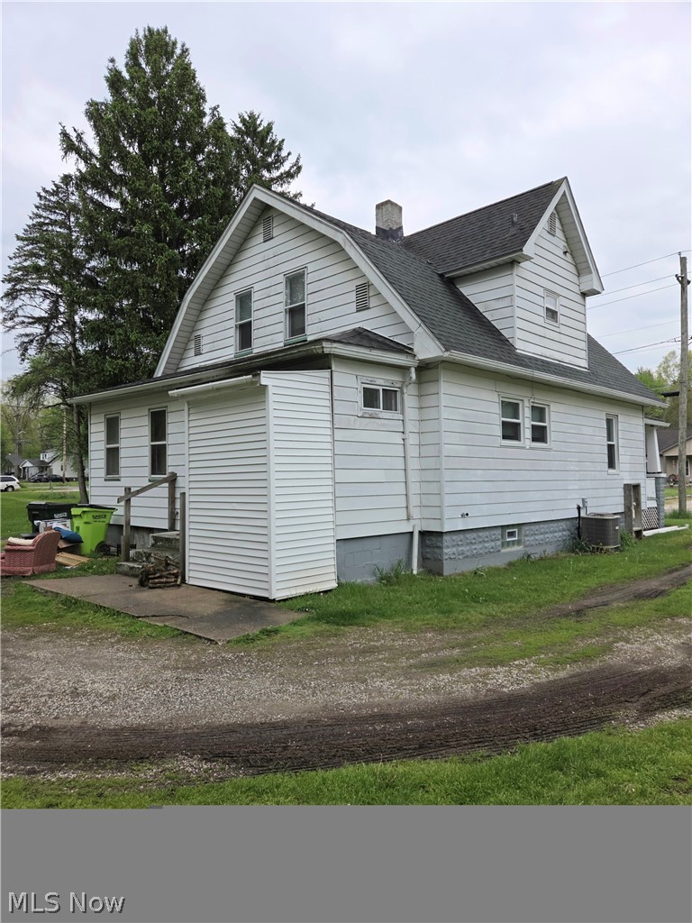 719 Ticknor Avenue Newton Falls OH 44444