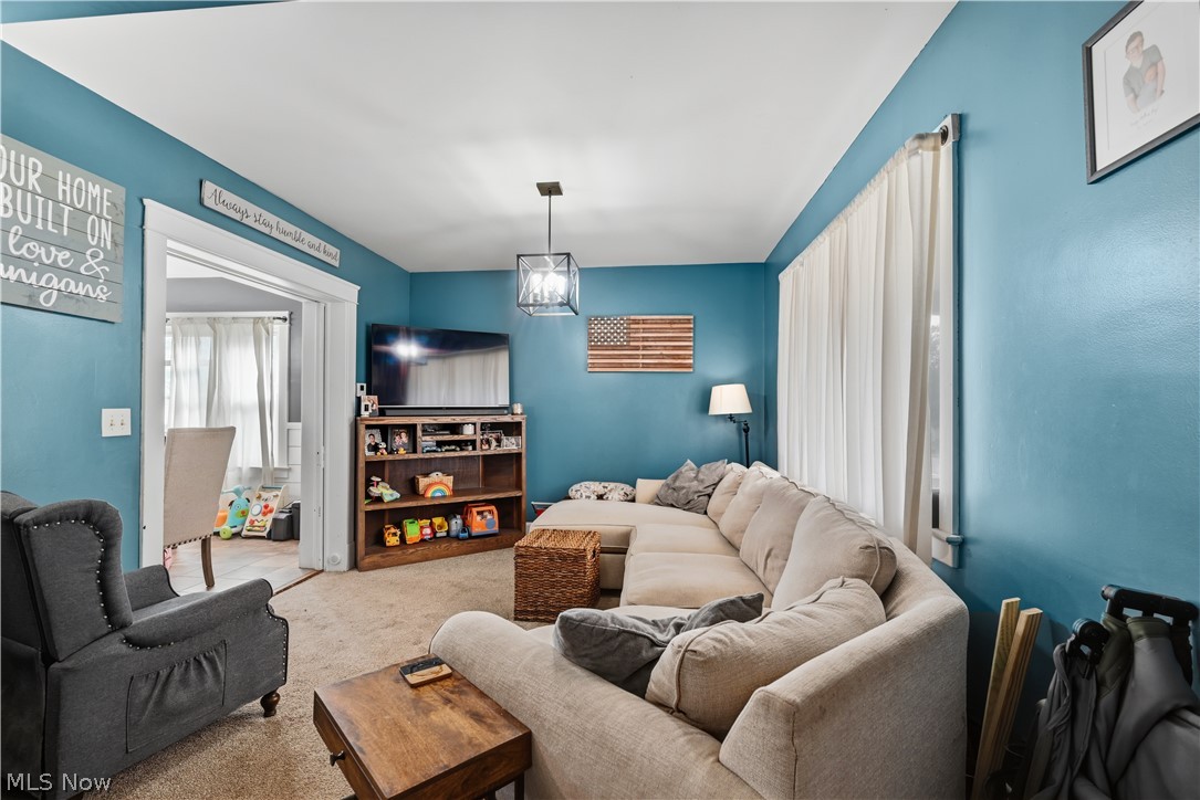 307 E Liberty Street Girard OH 44420